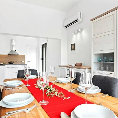 Crogo Casa Elizabeta Apartment *